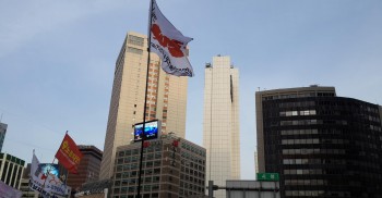 곳곳에 계신 회원님들, 안녕하시기를!