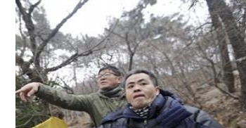 참 오랜 시간이었습니다. 어느날 사무실에 한 사람이 문득 찾아와 자리에 진득하게 앉아 자료를 꼼꼼히 살피고, 여러 사람을 만나고, 그날의 장소를 찾아가 마음에 담고, 그렇게 1년이라는 시간이 걸렸습니다. #부산 #형제복지원 사건에 대해 #AP통신 김동형기자의 기사입니다. 많은 공유부탁드립니다. (곧 번역 기사도 나올테니, 기다려주세요!!)