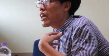 "처음에 시설에서 나왔을 때 ‘장애인들은 편의점에는 어떻게 들어가지?’라고 생각했어요. 계단이 있으니까요. 그걸 인권위원회에 진정할 수 있다는 걸 알기 전까진 계단이 장애인 인권에 들어간다고 생각을 못 했어요. 말(언어폭력)이나 인권침해 그런 것만 인권이라고 알았거든요. 어디에 못 들어가면 개선해서 들어가게 만들어 줘야 하는 것, 그게 인권이란 걸 알게 된 거죠."